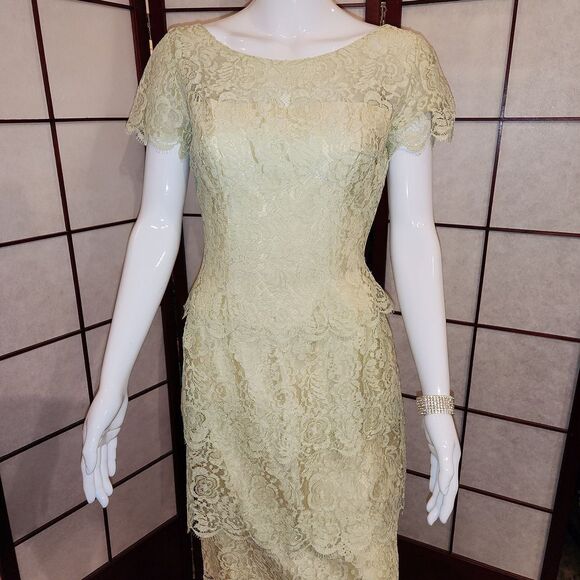 Lilli Diamond of California Green Tiered Lacy Layered Midi Dress - Picture 2 of 7